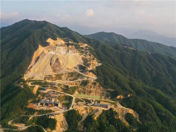 礦山